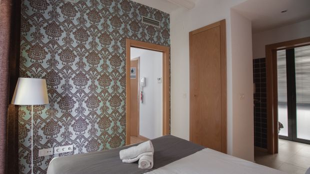 Anderson City Flats Valencia Room photo